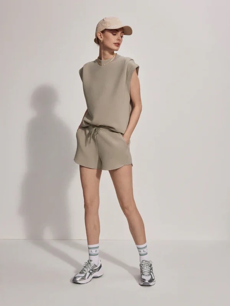Nwt Varley Doublesoft Margot Low Rise Short 3" In Abbey Stone Size Medium